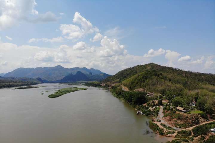 Passeio de dia inteiro às Cavernas Pak Ou e Cascatas Kuang Si a partir de Luang Prabang, foto 7 | wizardtrip