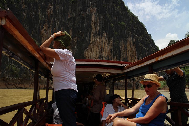 Passeio de dia inteiro às Cavernas Pak Ou e Cascatas Kuang Si a partir de Luang Prabang, foto 12 | wizardtrip