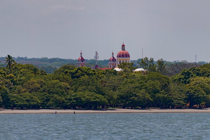 Full-day tour from Costa Rica to Nicaragua, featuring volcanoes, colonial Granada, and Lake Nicaragua, photo 13 | wizardtrip