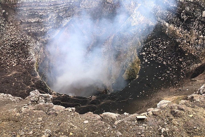 Full-day tour from Costa Rica to Nicaragua, featuring volcanoes, colonial Granada, and Lake Nicaragua, photo 27 | wizardtrip