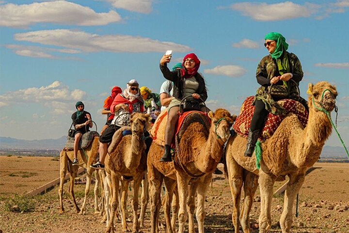 Experimente passeios de quadriciclo e camelo no Deserto de Agafay, perto de Marrakech, com um jantar show tradicional, foto 15 | wizardtrip