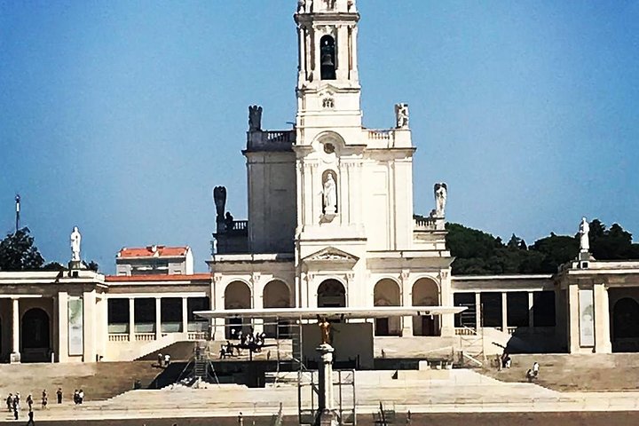 Scenic one-way private transfer from Lisbon to Porto, with stops in charming Portuguese towns, photo 7 | wizardtrip