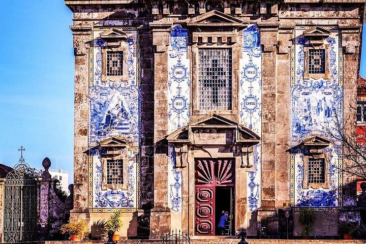 Scenic one-way private transfer from Lisbon to Porto, with stops in charming Portuguese towns, photo 14 | wizardtrip