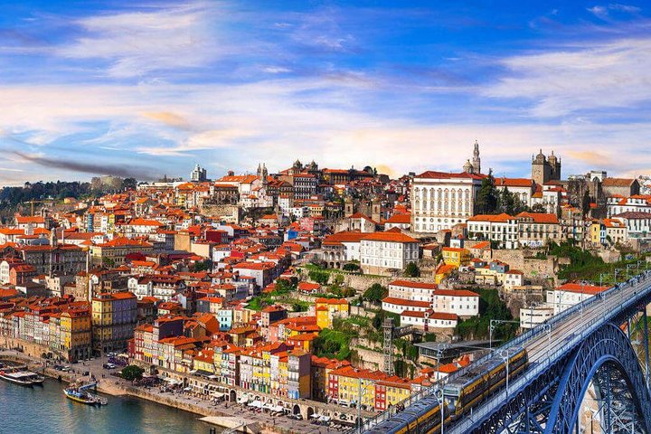 Scenic one-way private transfer from Lisbon to Porto, with stops in charming Portuguese towns, photo 15 | wizardtrip