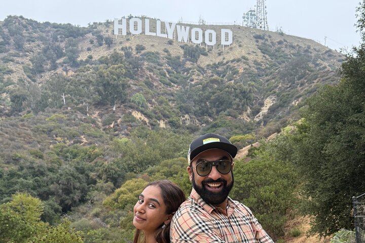 A guided tour exploring iconic landmarks of Los Angeles, including Hollywood and Beverly Hills, photo 28 | wizardtrip