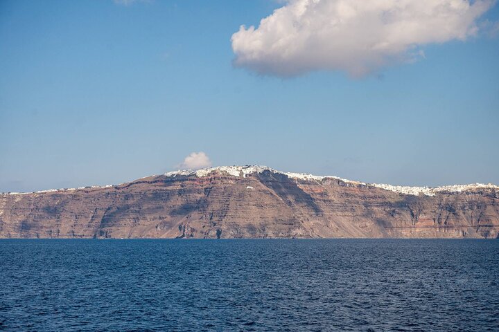 Katamarantur runt Santorini, Grekland, med bad och BBQ, foto 32 | wizardtrip