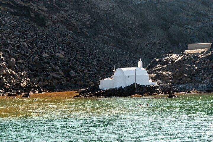 Katamarantur runt Santorini, Grekland, med bad och BBQ, foto 33 | wizardtrip