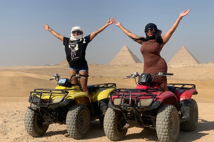 Pyramides de Gizeh, Sphinx, Chameau, Quad, Shopping et Croisière Dîner | wizardtrip