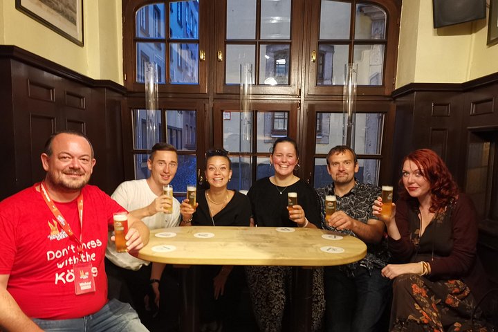 Guidet vandretur i Köln som utforsker tradisjonelle bryggerier og smaker Kölsch-øl, foto 12 | wizardtrip