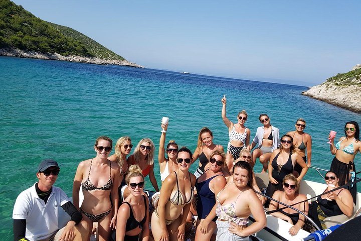 Private Bootstour von Split, Kroatien, zu Inseln, Buchten und Stränden, Foto 9 | wizardtrip