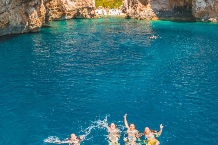 スプリット、クロアチアからの青の洞窟、フヴァル、周辺諸島へのボートツアー、写真13 | wizardtrip