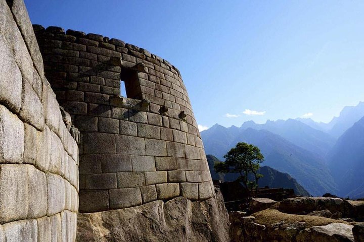 Full-day guided tour to the ancient Inca citadel of Machu Picchu from Cusco, Peru, photo 31 | wizardtrip