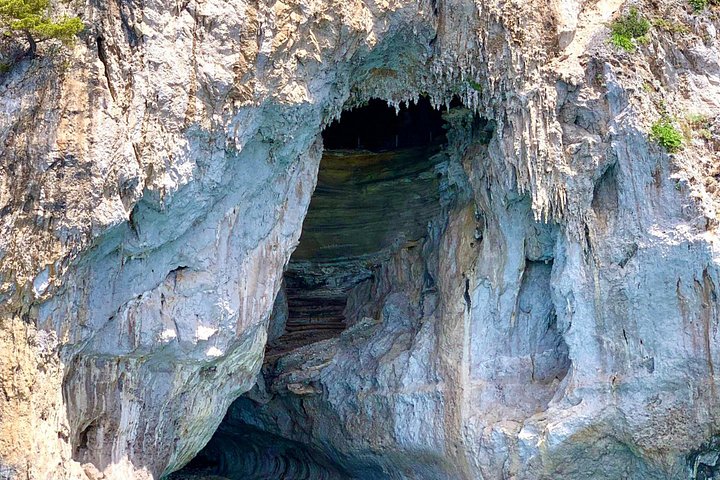 Privé boottocht rond het eiland Capri, Italië, met stops bij grotten en zwemplekken, foto 13 | wizardtrip