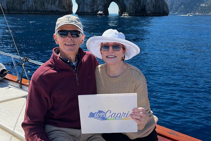 Privé boottocht rond het eiland Capri, Italië, met stops bij grotten en zwemplekken, foto 22 | wizardtrip