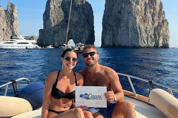 Privé boottocht rond het eiland Capri, Italië, met stops bij grotten en zwemplekken, foto 31 | wizardtrip