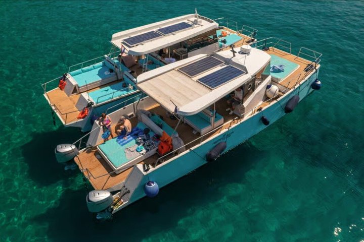 Small Group Blue Cave & Elaphiti Islands Boat Tour from Dubrovnik | wizardtrip