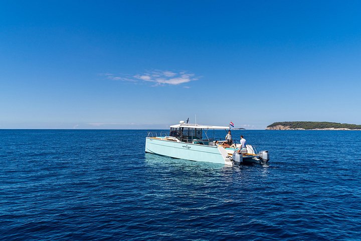 Catamarantocht naar de Blauwe Grot en Elaphiti-eilanden vanuit Dubrovnik, Kroatië, foto 14 | wizardtrip