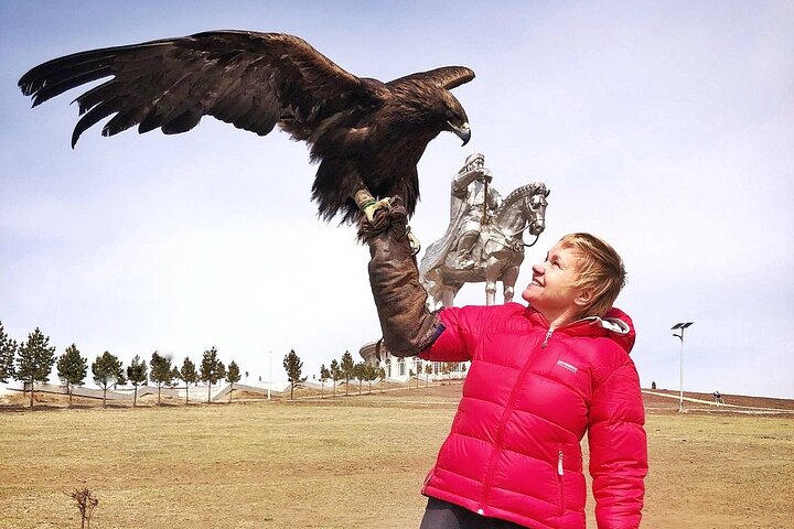 Ervaar de Mongoolse cultuur met het Genghis Khan standbeeld, Terelj Park, kamelenritten en adelaarsontmoetingen, foto 6 | wizardtrip