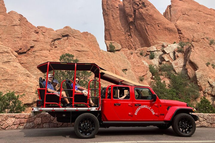Jeep Tour door Garden of the Gods | wizardtrip