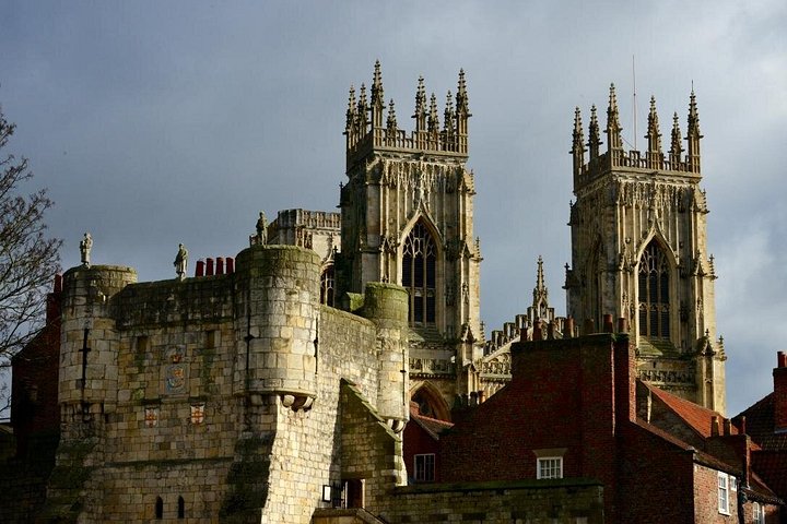 The Best of York on Foot in a Small Group | wizardtrip