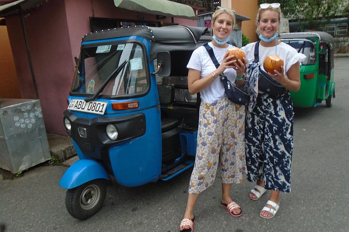 Explorez les rues et les monuments animés de Colombo en tuk-tuk, découvrez la riche culture et l'histoire de la ville, photo 25 | wizardtrip