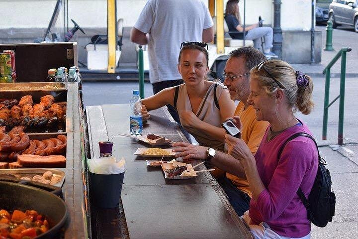 Krakow madsmagningstur i Kazimierz-distriktet, Polen, med traditionelt polsk køkken og vodka, foto 8 | wizardtrip