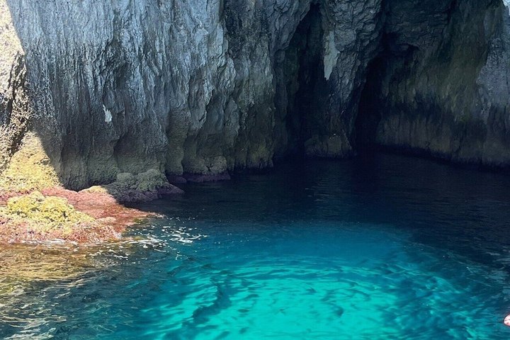 Bootstour zur Erkundung der Insel Ortigia, der Meereshöhlen und der Küste in Syrakus, Sizilien, Foto 8 | wizardtrip