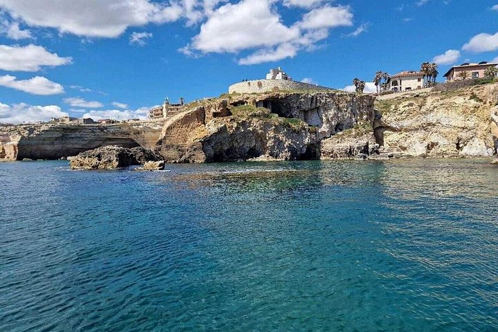 Bootstour zur Erkundung der Insel Ortigia, der Meereshöhlen und der Küste in Syrakus, Sizilien, Foto 17 | wizardtrip