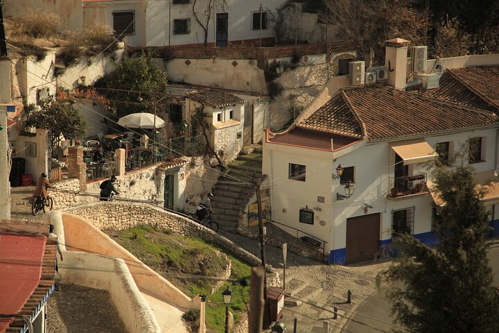 Elsykkeltur gjennom Granadas historiske Albaicin og Sacromonte-distrikter med utsikt over Alhambra, foto 7 | wizardtrip