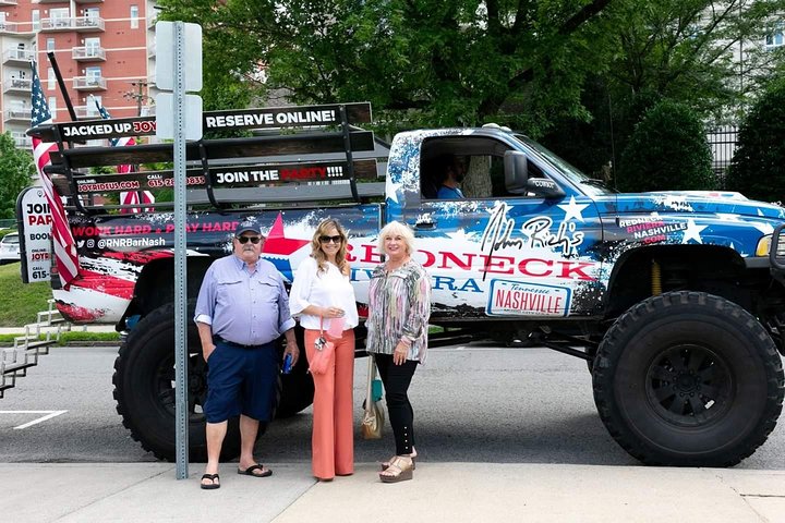 Rijd in een monstertruck door Nashville en bekijk bezienswaardigheden zoals Broadway en Nissan Stadium, foto 8 | wizardtrip