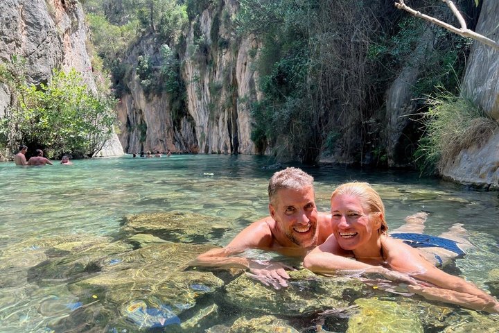 Journée Aventure : Sources thermales, cascades, maison d'hôtes privée | wizardtrip