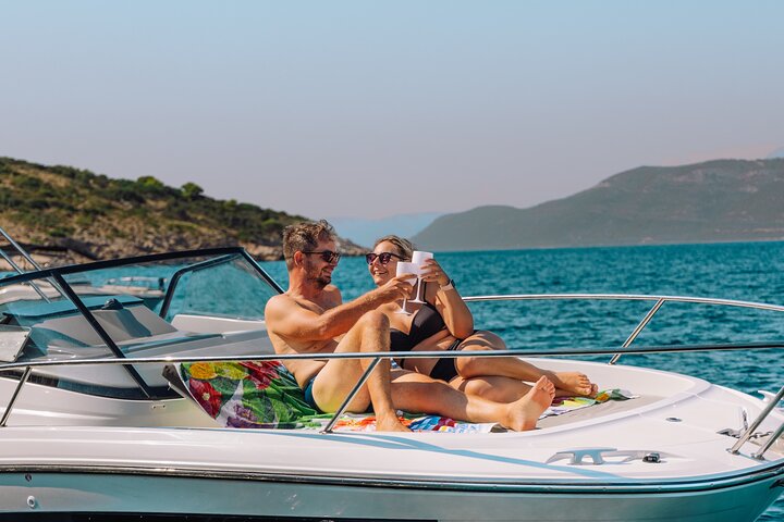 Private Elaphiti Islands Boat Tour on Cap Camarat 7.5 | wizardtrip