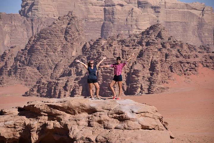 Zweitägige geführte Tour zu den Highlights Jordaniens, einschließlich Petra, der Wüste Wadi Rum und des Toten Meeres, Foto 6 | wizardtrip