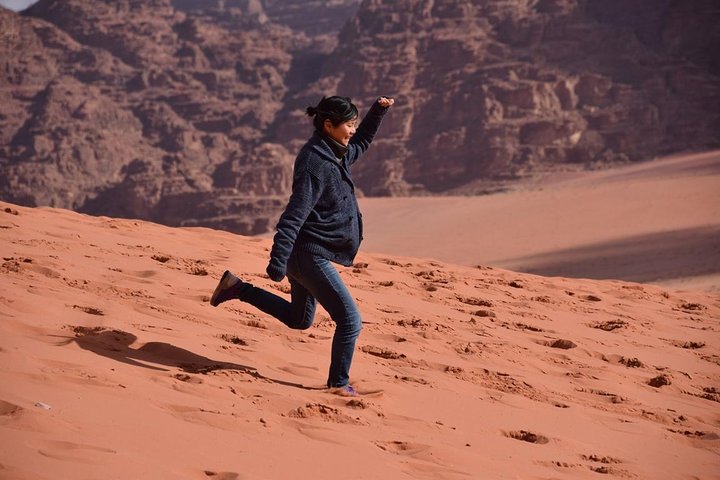 Eine 2-tägige Tour, die Petras antike Stadt, Wadi Rums Wüstenlandschaften und das Tote Meer von Amman aus erkundet, Foto 6 | wizardtrip