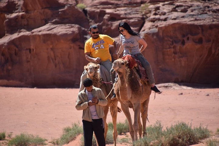 Eine 2-tägige Tour, die Petras antike Stadt, Wadi Rums Wüstenlandschaften und das Tote Meer von Amman aus erkundet, Foto 11 | wizardtrip