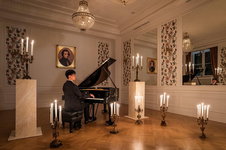 Genießen Sie ein klassisches Klavierkonzert mit Chopins Meisterwerken in einem eleganten Warschauer Konzertsaal, Foto 12 | wizardtrip