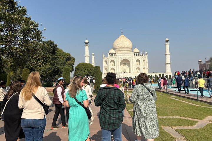 En privat dagstur til Taj Mahal og Agra Fort fra Delhi med eksprestog, inklusive frokost, foto 8 | wizardtrip