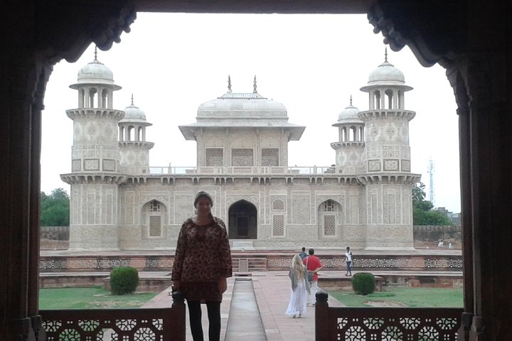 En privat dagstur til Taj Mahal og Agra Fort fra Delhi med eksprestog, inklusive frokost, foto 16 | wizardtrip