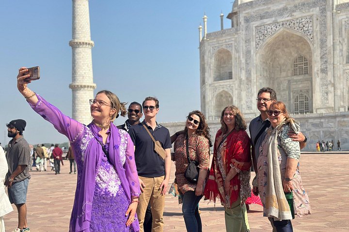 En privat dagstur til Taj Mahal og Agra Fort fra Delhi med eksprestog, inklusive frokost, foto 18 | wizardtrip