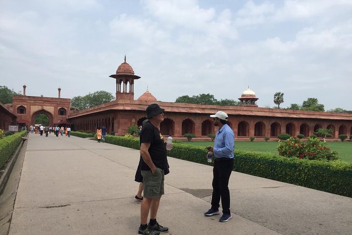 En privat dagstur til Taj Mahal og Agra Fort fra Delhi med eksprestog, inklusive frokost, foto 34 | wizardtrip