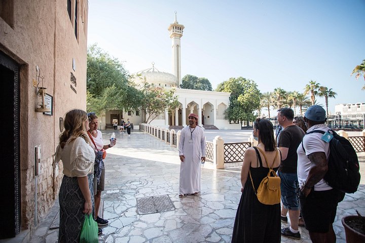 Explore the vibrant souks, historic neighborhoods, and Dubai Creek on this guided cultural tour, photo 12 | wizardtrip