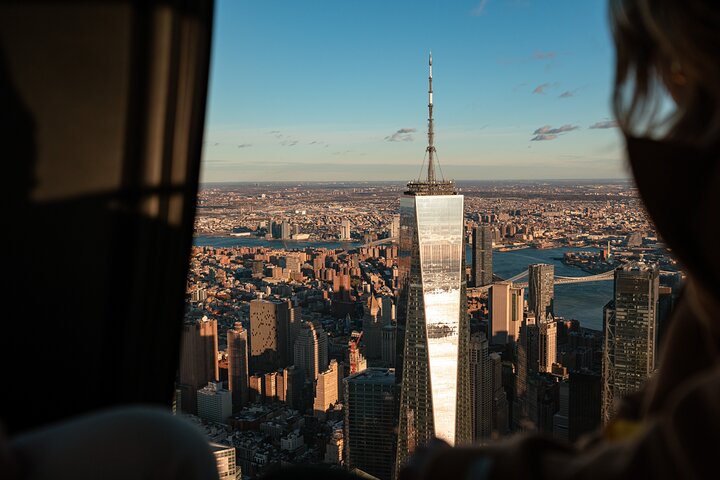 Ervaar een spannende helikoptervlucht over de iconische bezienswaardigheden van New York City, foto 7 | wizardtrip