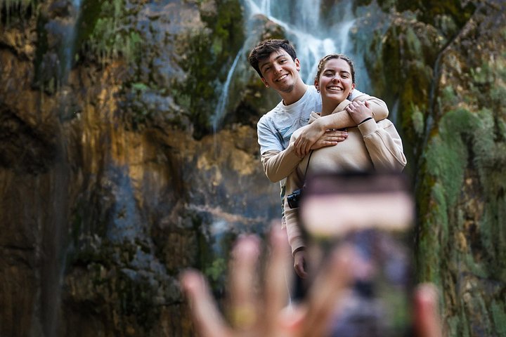 Geführte Tagestour zum Nationalpark Plitvicer Seen ab Zadar, Kroatien, mit Wasserfällen und Seen, Foto 40 | wizardtrip