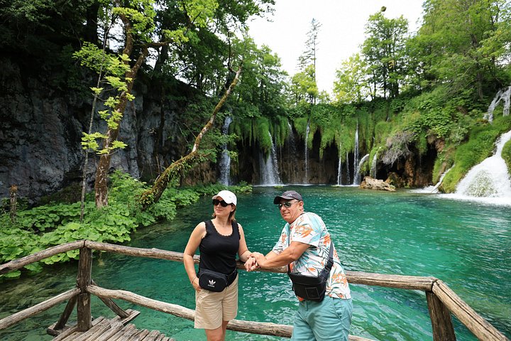 Geführte Tagestour zum Nationalpark Plitvicer Seen ab Zadar, Kroatien, mit Wasserfällen und Seen, Foto 45 | wizardtrip