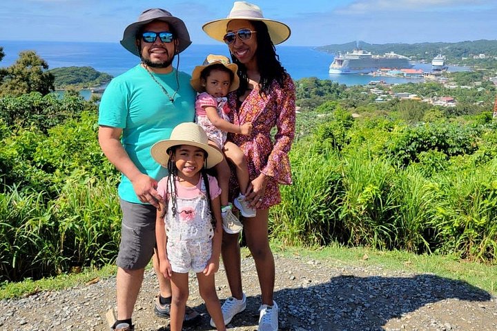 Excursion sur l'île de Roatan avec des singes, des paresseux, dégustation de chocolat et de rhum avec des vues panoramiques, photo 7 | wizardtrip