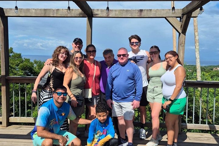 Excursion sur l'île de Roatan avec des singes, des paresseux, dégustation de chocolat et de rhum avec des vues panoramiques, photo 28 | wizardtrip