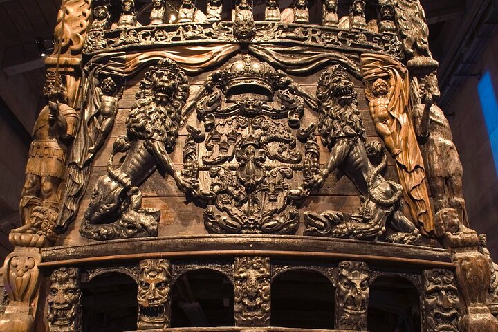 Tour guidato dello storico Museo Vasa a Stoccolma, Svezia, che espone la nave da guerra del XVII secolo, foto 9 | wizardtrip