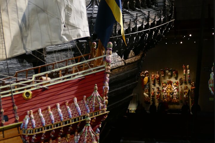 Tour guidato dello storico Museo Vasa a Stoccolma, Svezia, che espone la nave da guerra del XVII secolo, foto 11 | wizardtrip