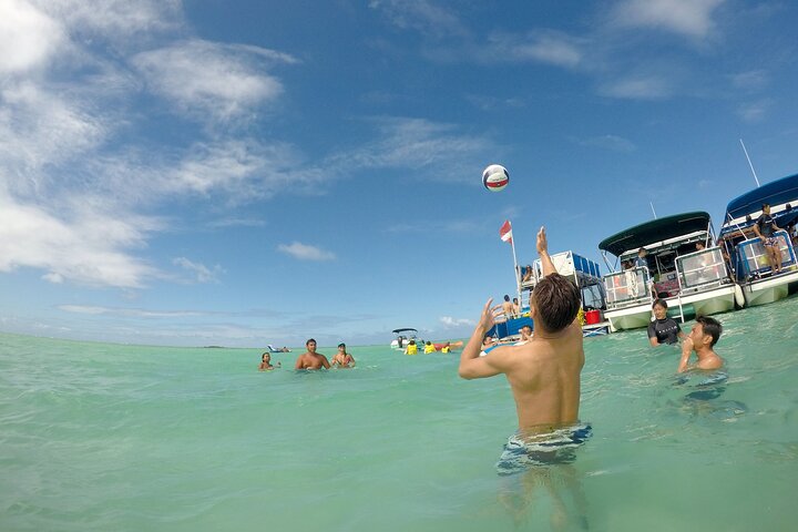 Boottocht naar Kaneohe Sandbar, Oahu, voor snorkelen en paddle boarding, foto 12 | wizardtrip
