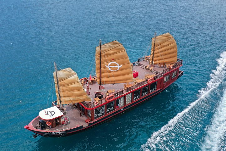 Sunset Cocktail und Dinner Cruise in der Nha Trang Bucht, Vietnam, Foto 19 | wizardtrip